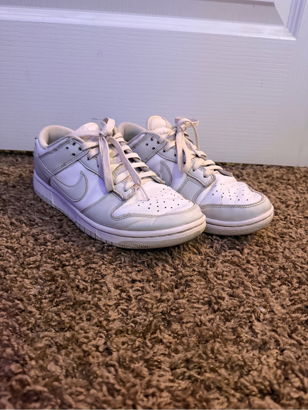 Nike Dunk Low Panda sneakers in US 8.5